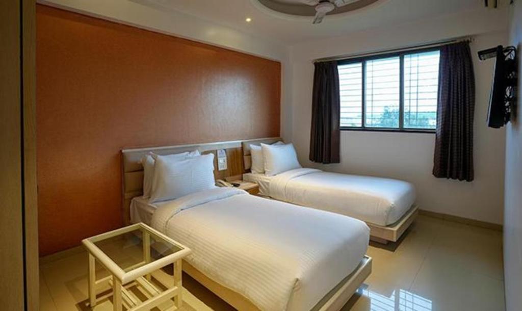 Luxury guest room